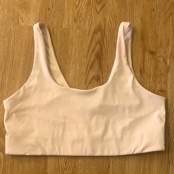 girlfriend collective Other - Girlfriend Collective Scoop Bralette in Shell